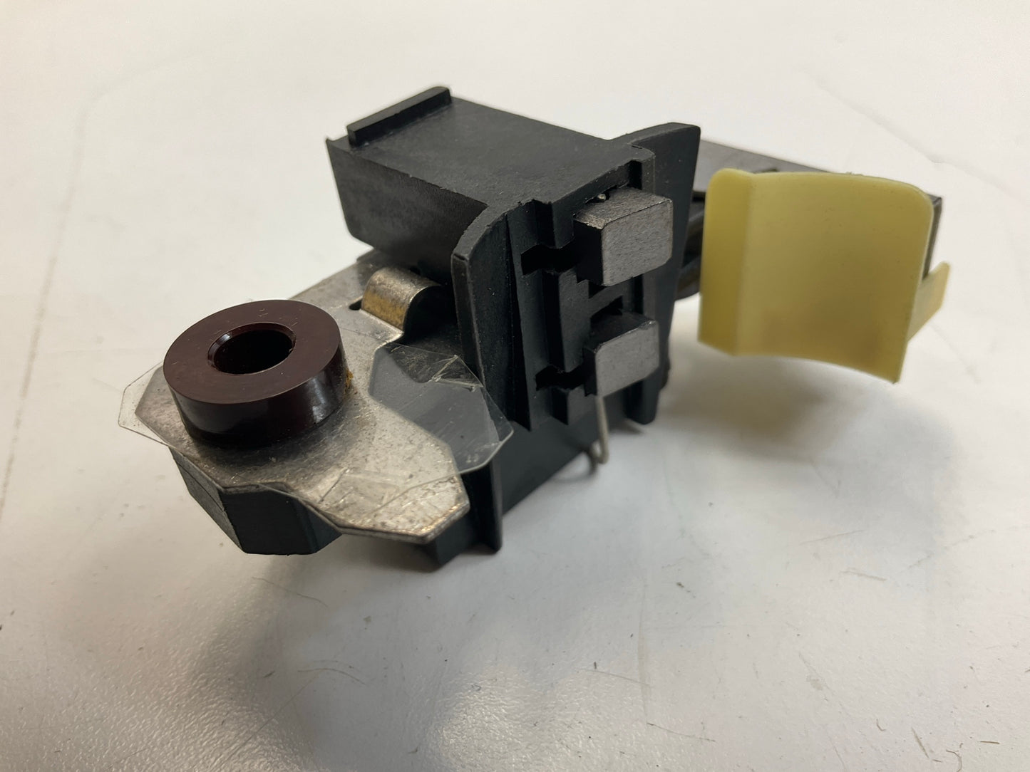 Lazorlite 177-0662 Voltage Regulator