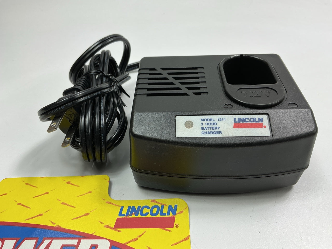 Lincoln 1211 120V 3-hour Battery Charger For Use With Model 1203 Battery Pack