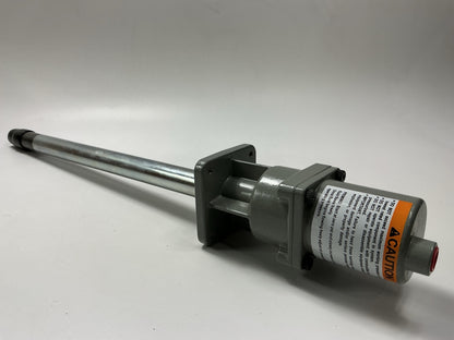Lincoln 4489 Value Series 40:1 Single-Acting Grease Pump For 25 To 50 Lb. Bucket