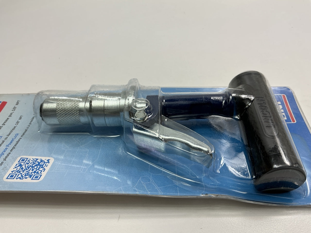 Lincoln 5900 PowerLock Lever Action Grease Coupler With Quick Connect Fitting
