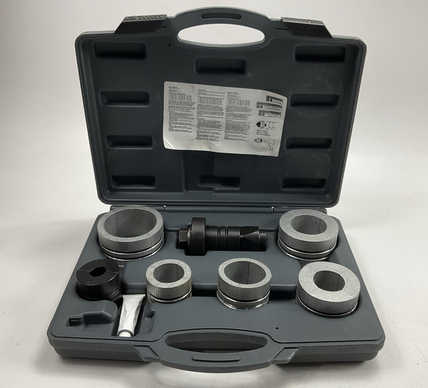 Lisle 17350 Exhaust Pipe Stretcher Kit, 1-5/8'' To 4-1/4'' Range