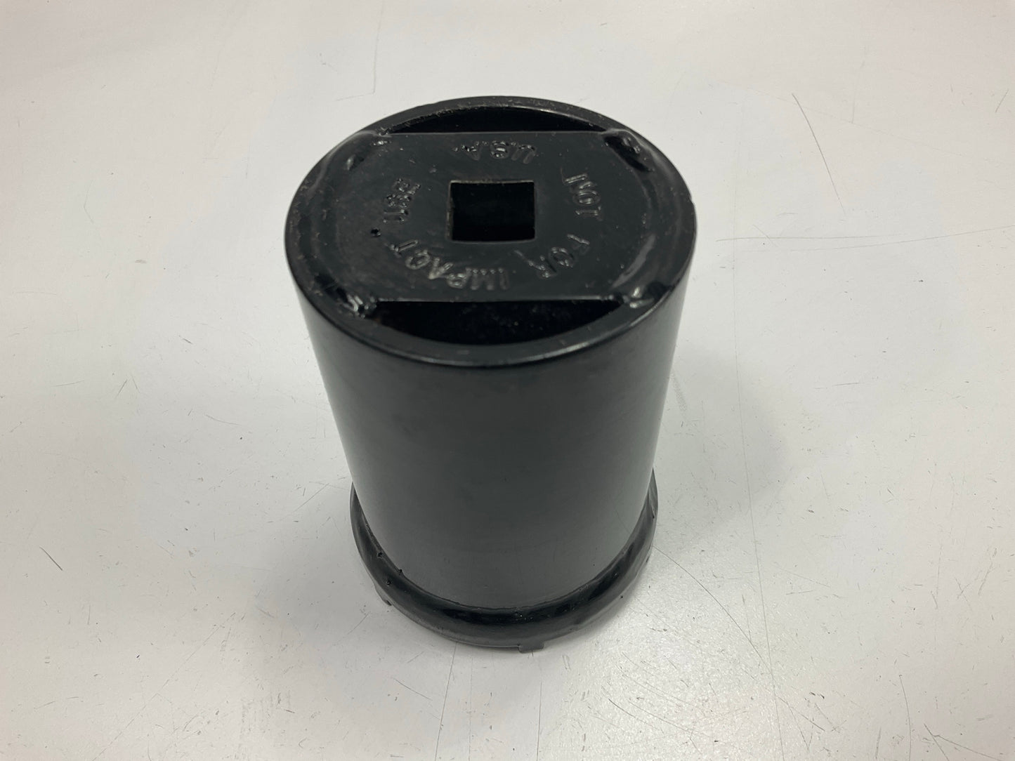 LISLE 27400 Combination 4WD Front Axle Wheel Bearing Lock-Nut Socket Tool
