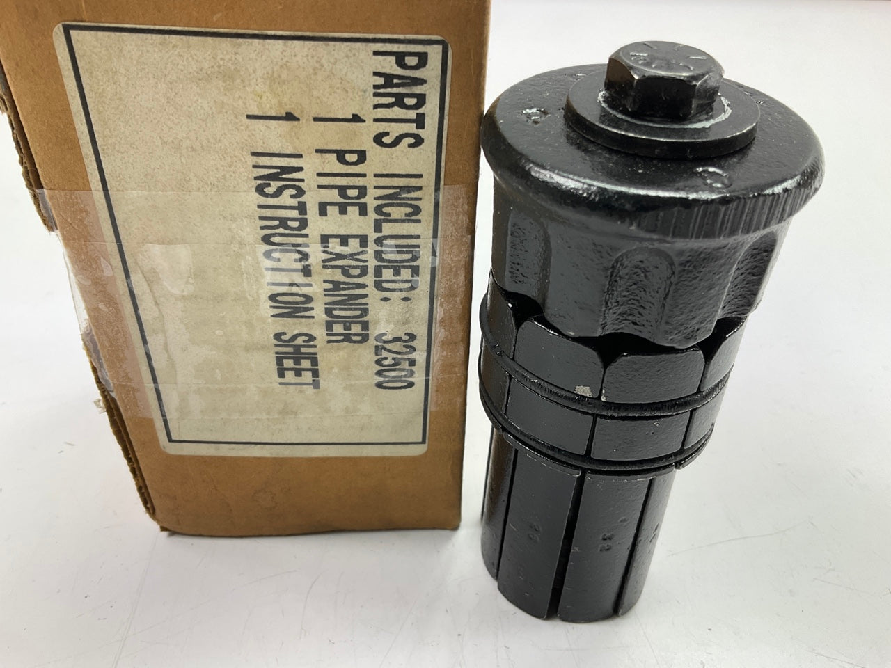 Lisle 32500 Exhaust Pipe Expander Tool - 1-5/8'' To 2-7/16'', Fix Crushed Exhaust