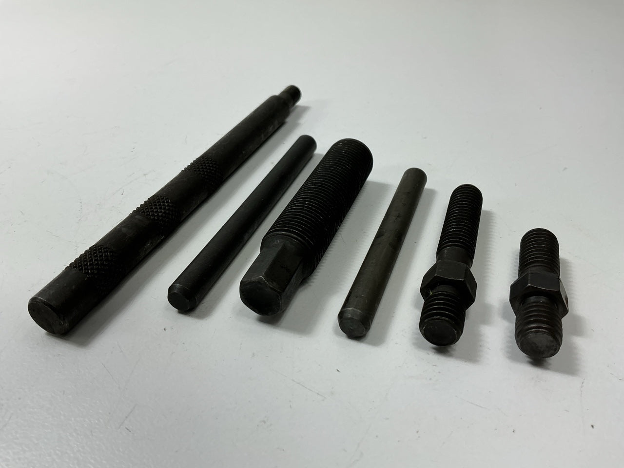 INCOMPLETE - SOLD AS SHOWN - AS IS, Lisle 39000 No-Slip Pulley Puller Tool Set