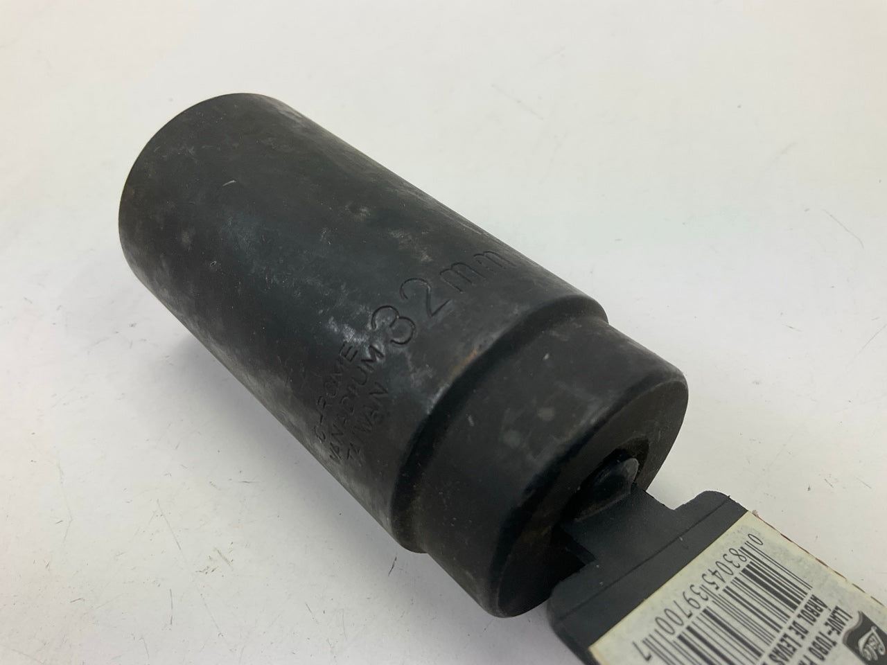 Lisle 39700 32mm FWD Axle Nut Removal Socket, Impact, 1/2'' Drive