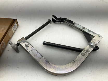 SOLD AS IS, AS SHOWN - SEE PHOTOS - Lisle 44300 Valve Spring Compressor Tool
