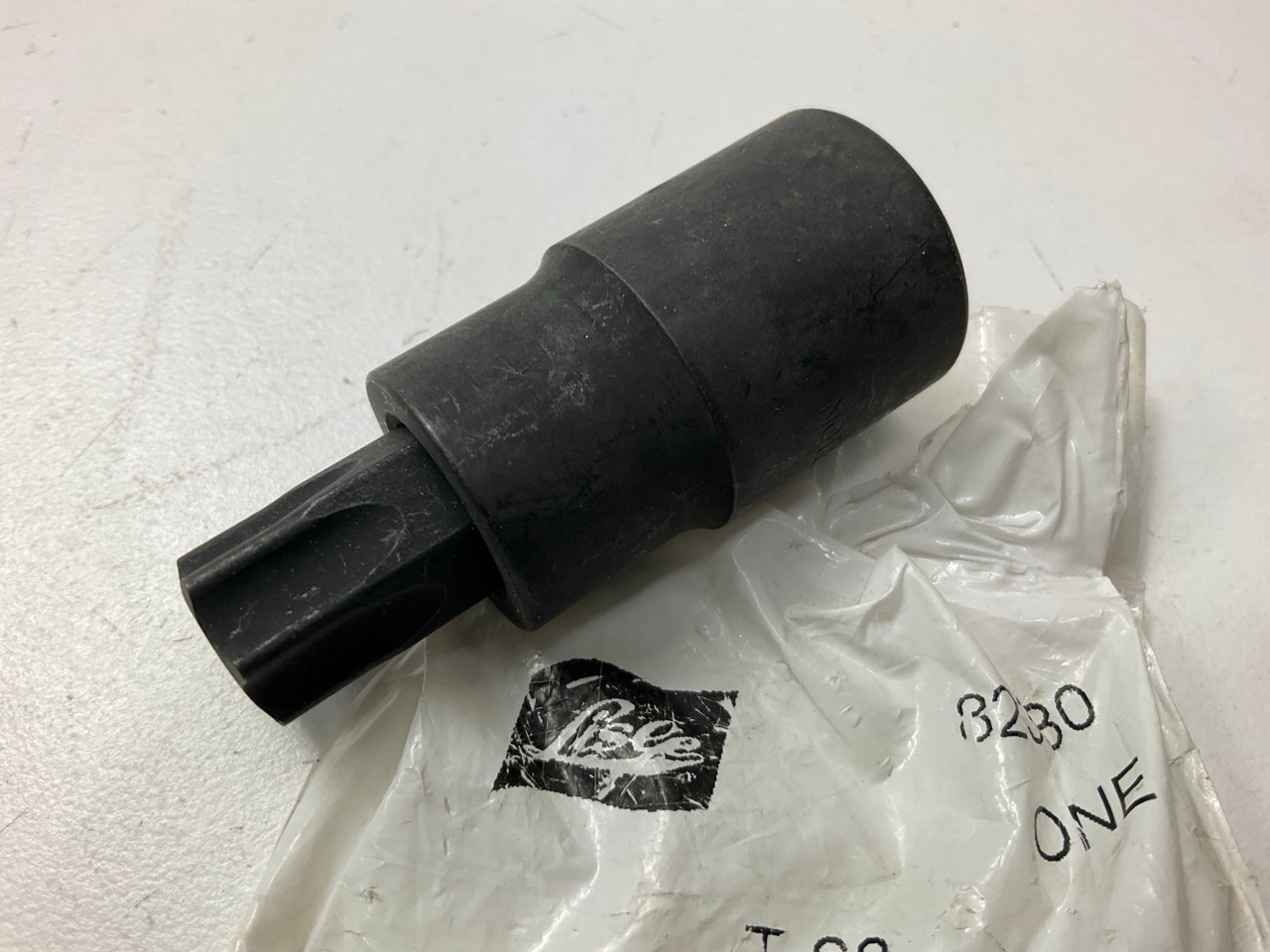 Lisle 82330 - Super Torx 3/8'' Drive T60 Torx Bit Socket