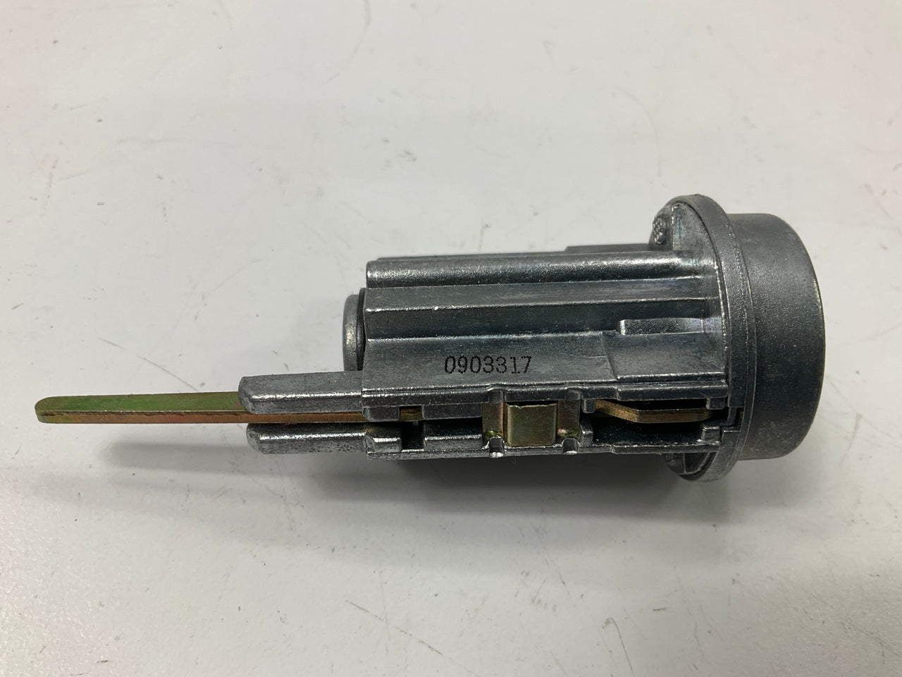 Locksmart LC14880 Ignition Lock Cylinder W/ 2 Keys