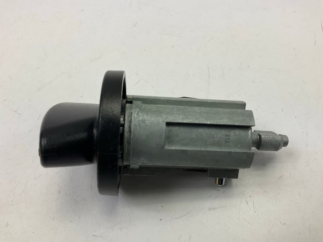 Locksmart LC61770 Ignition Lock Cylinder & Keys