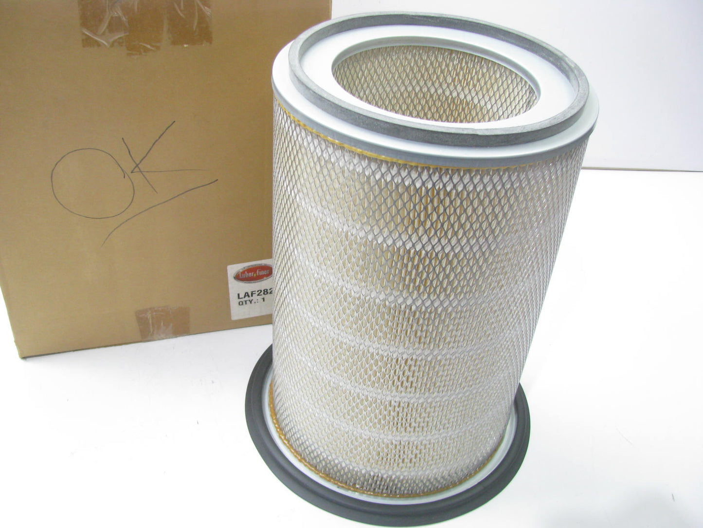 Luberfiner LAF2821 Air Filter Replaces Replaces 42422 A72138 AF210 CA502 AF472