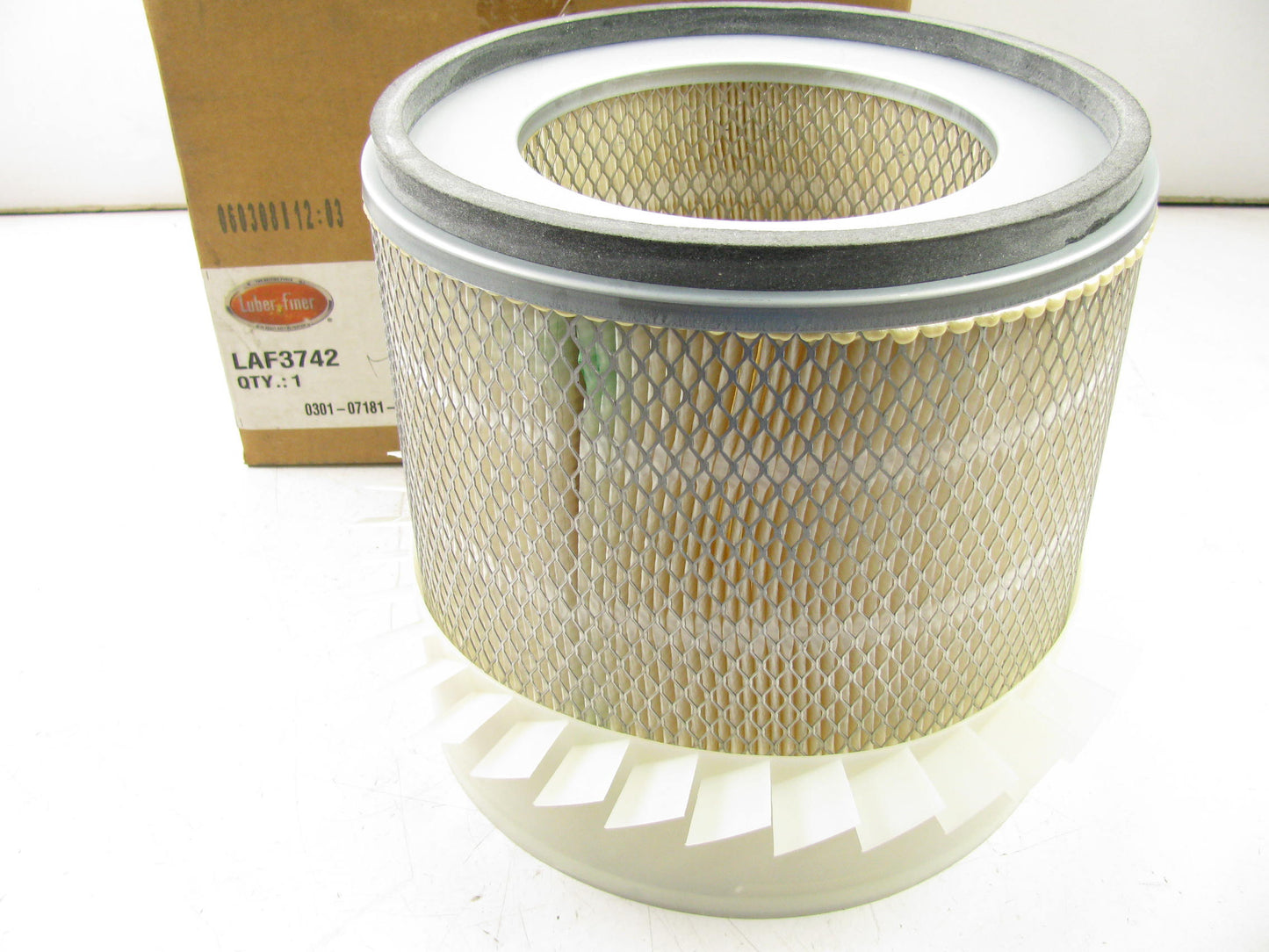 Luberfiner LAF3742 Air Filter Replaces CAK56142929 AF220K AF462KM P152578 87929