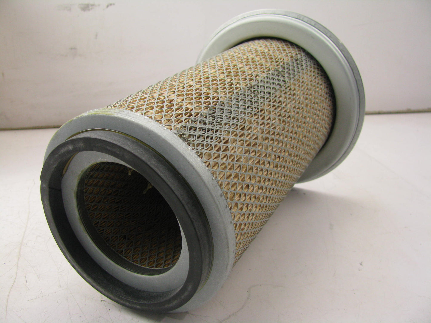 Luberfiner LAF8586 Engine Air Filter For JCB Backhoe Loader, Telescopic Handlers