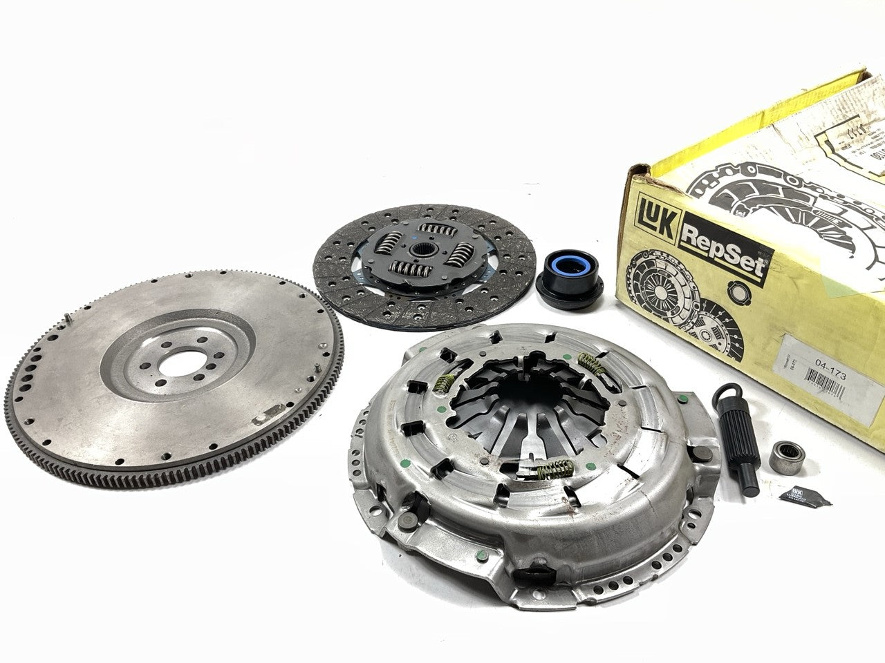 LUK 04-173 Clutch Kit With Flywheel