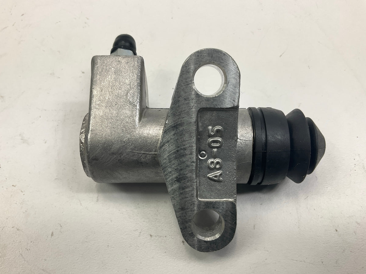LUK LSC207 Clutch Slave Cylinder For 1980-1986 Datsun 720 Pickup Truck