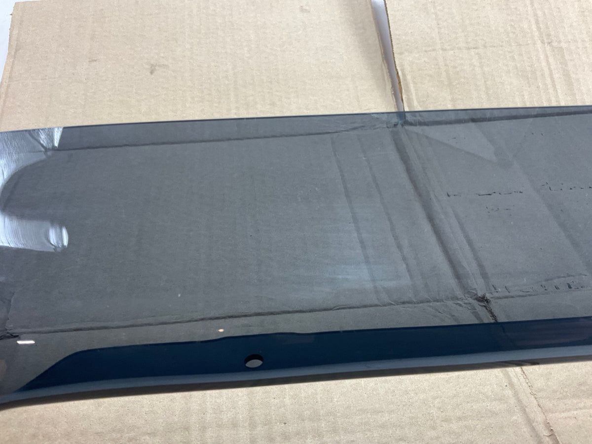 COSMETIC SCRATCHES - Lund 18781 Interceptor Wrap Bug Shield 16-23 Toyota Tacoma