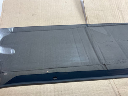 COSMETIC SCRATCHES - Lund 18781 Interceptor Wrap Bug Shield 16-23 Toyota Tacoma