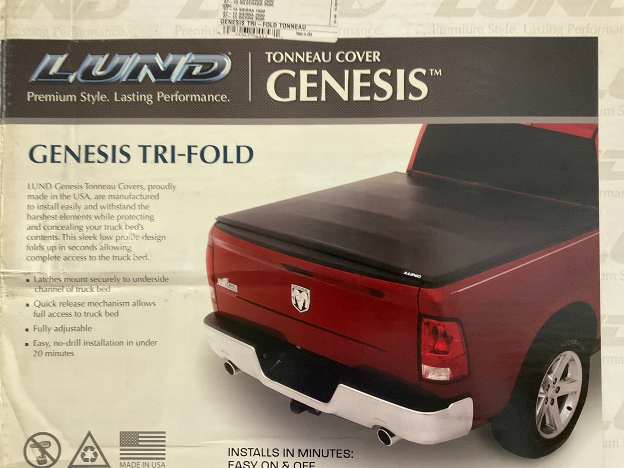 Lund 95093 Tri-Fold Truck Bed Tonneau Cover - 2007-2013 Silverado 6.5 Foot Bed