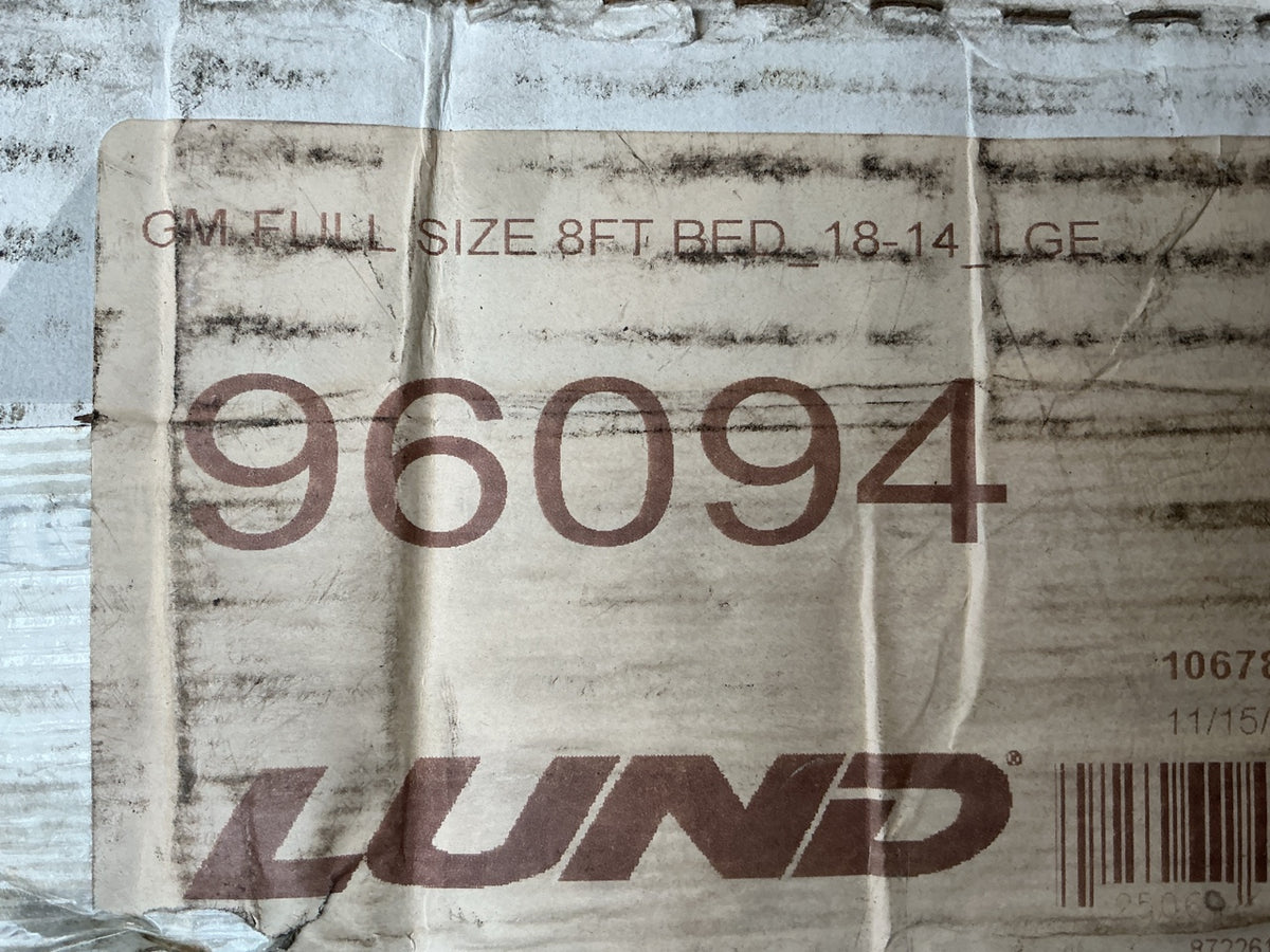 Lund 96094 Soft Roll-Up Tonneau Bed Cover 8' Bed - 14-18 Silverado, Sierra 1500