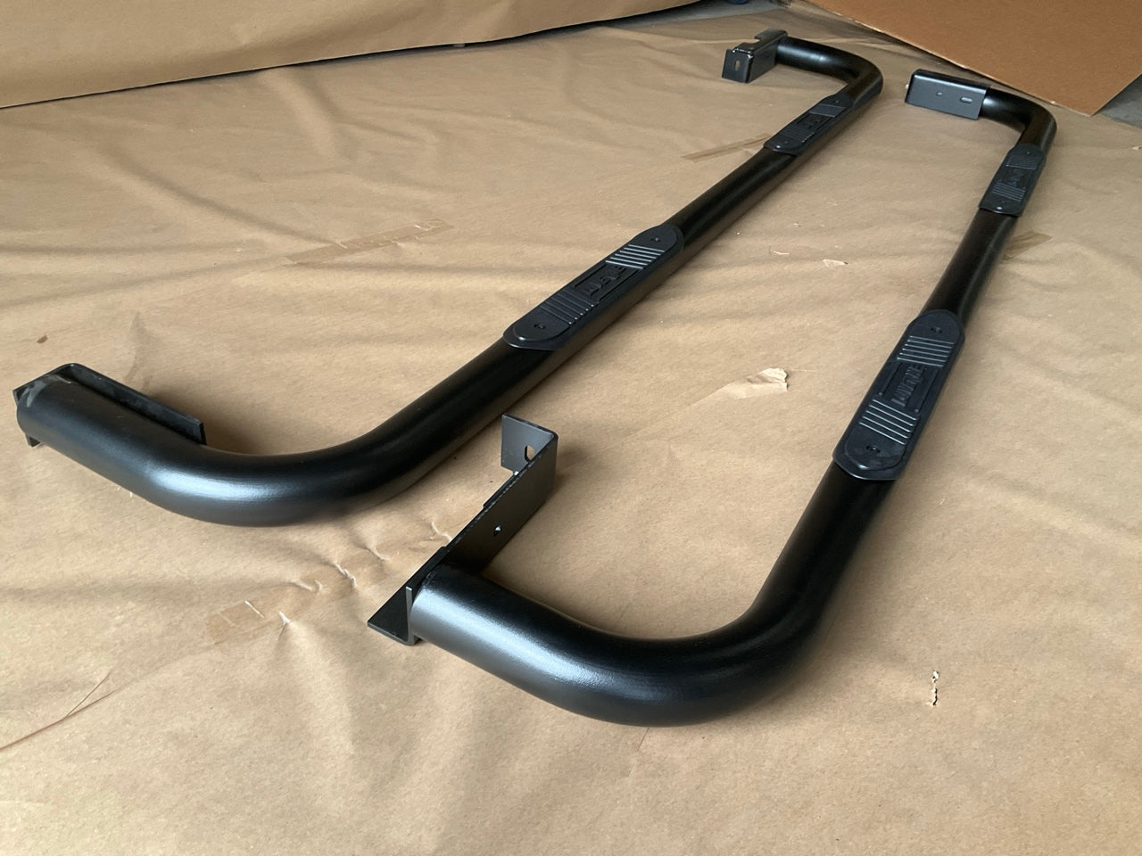 Luverne 451523 BLACK 3'' Round Nerf Step Bars For 2015-2018 Ford F-150 SUPERCREW