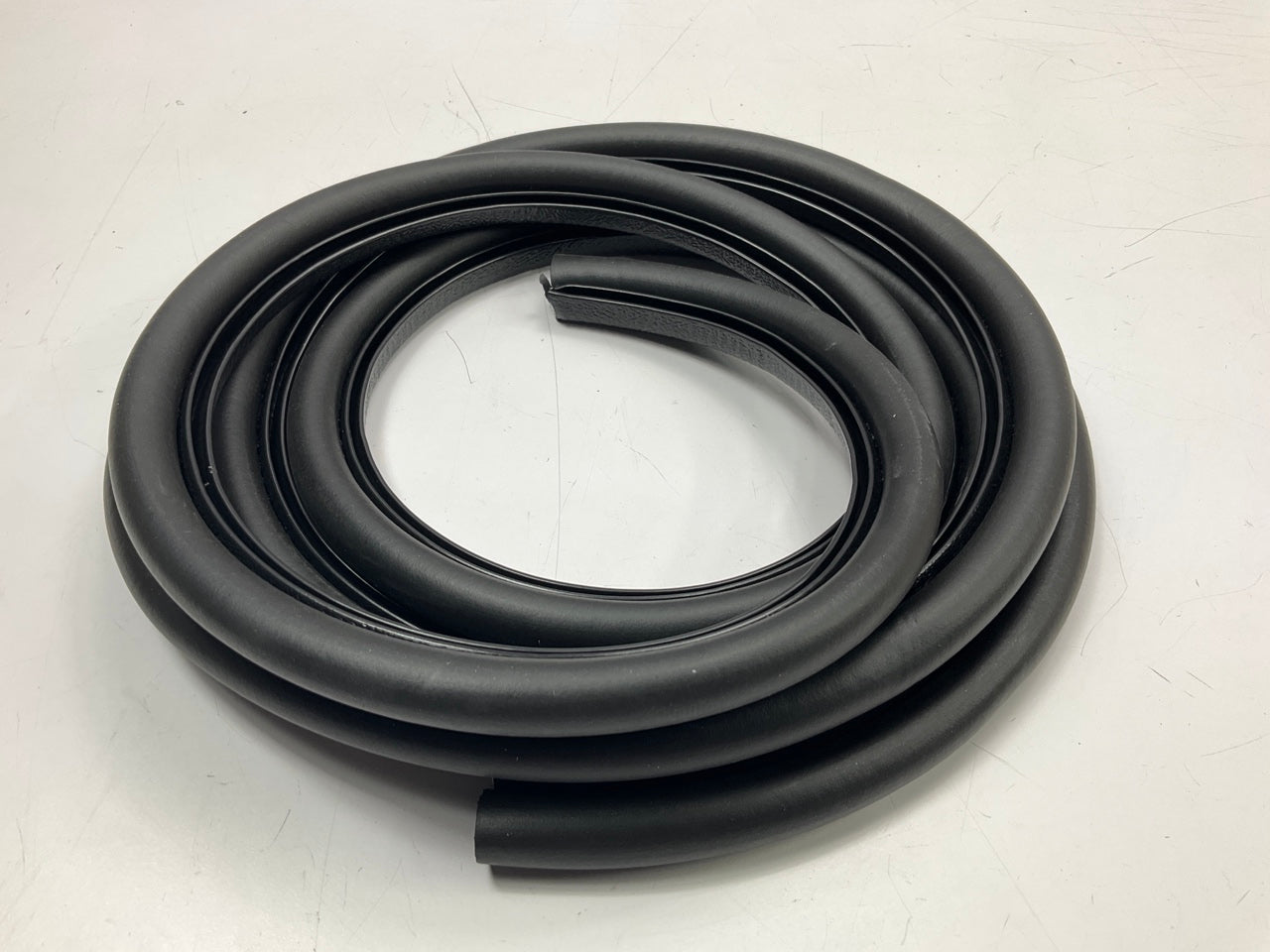 Magic Mounts 3554 Weather Strip Bulb Seal Clip-On Weatherstrip 9/16''x1''x10 FT