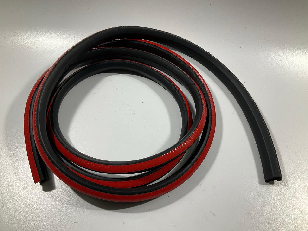 Magic Mounts 3557 Self-Adhesive Weatherstrip Seal 9/16'' Wide, 7/8'' Tall X 10'