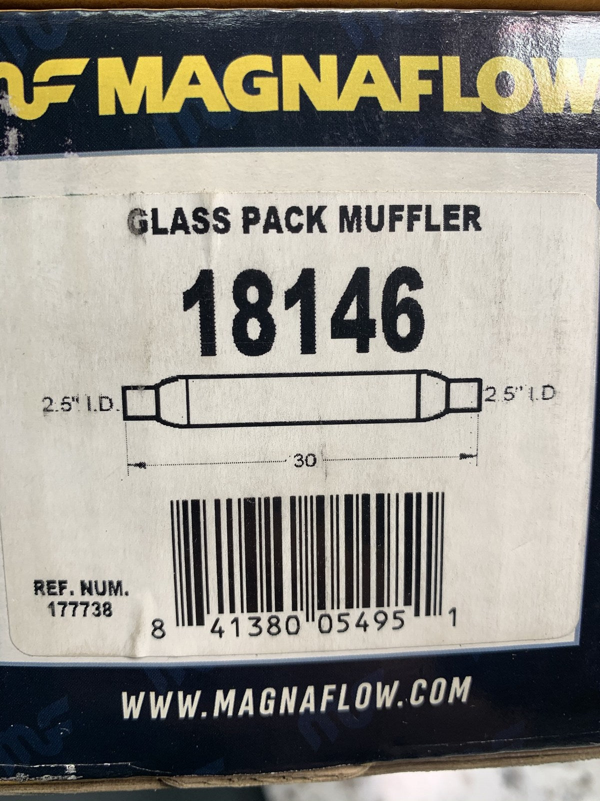 Magnaflow 18146 2.5'' In/Out  4'' Round Glasspack Performance Exhaust Muffler