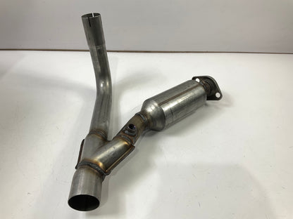 Magnaflow 23013 Direct Fit Catalytic Converter For 2005-2008 Durango