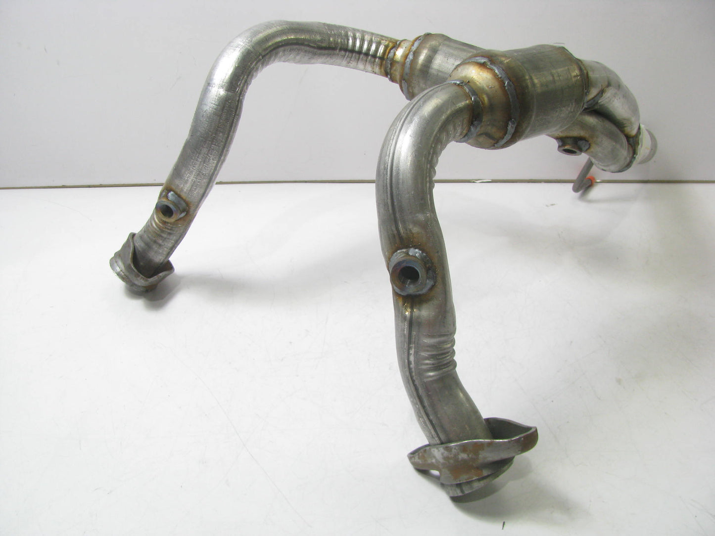 Magnaflow 23067 Direct Fit EPA Compliant Catalytic Converter