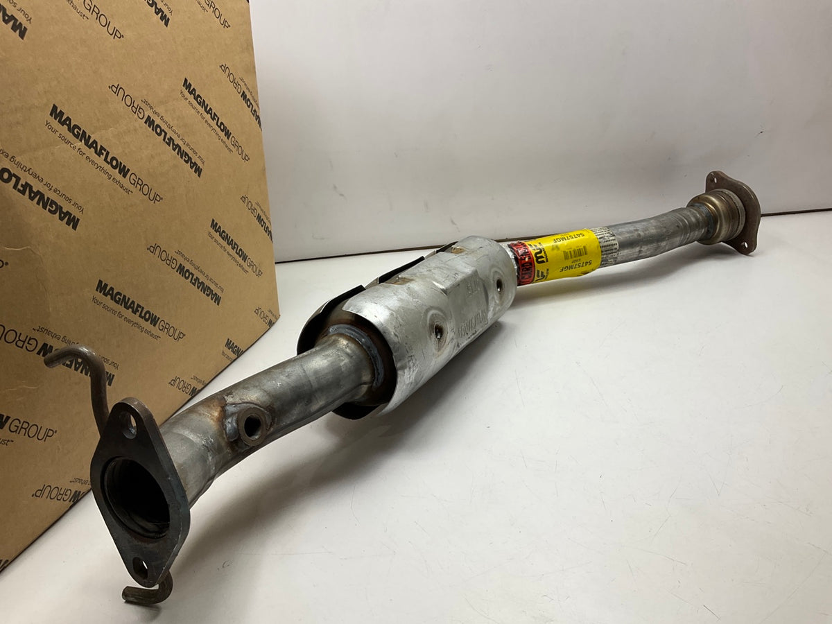 Magnaflow 23537 Direct-Fit Catalytic Converter - 1997 Buick Century, Grand Prix