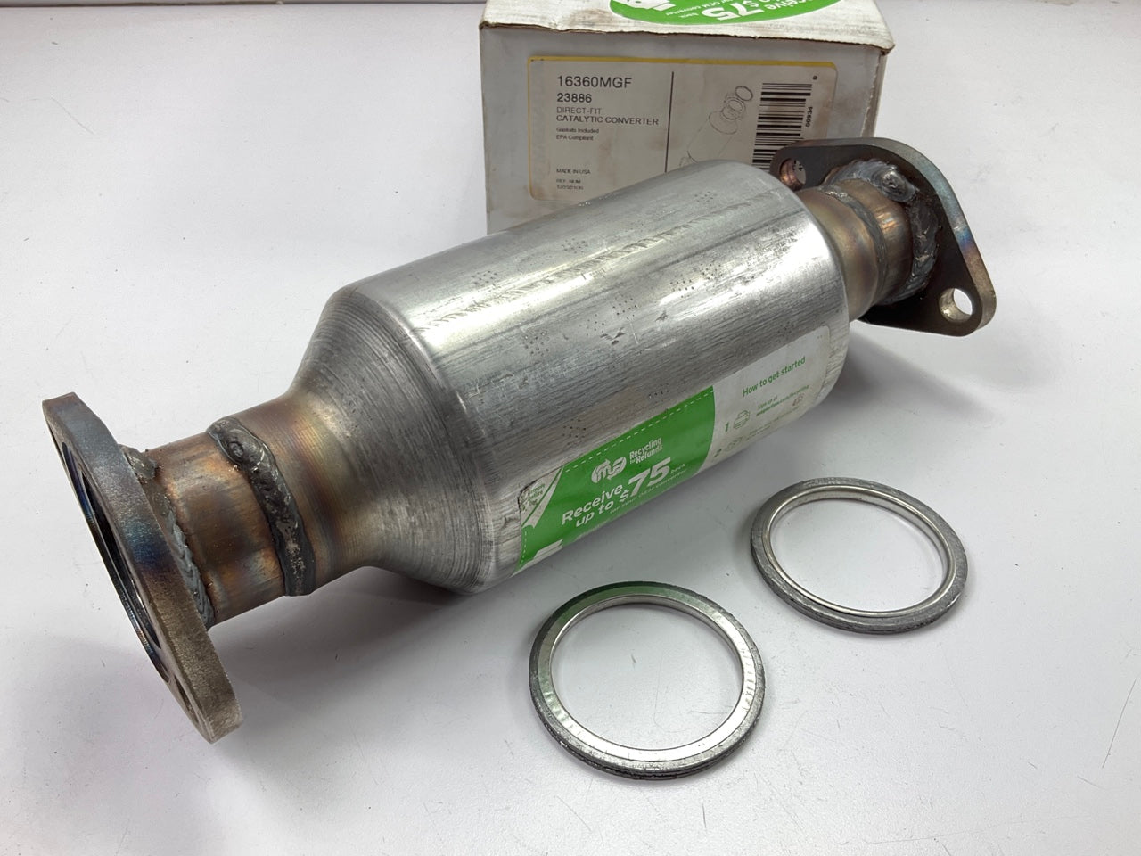 Magnaflow 23886 Rear Direct-fit Catalytic Converter