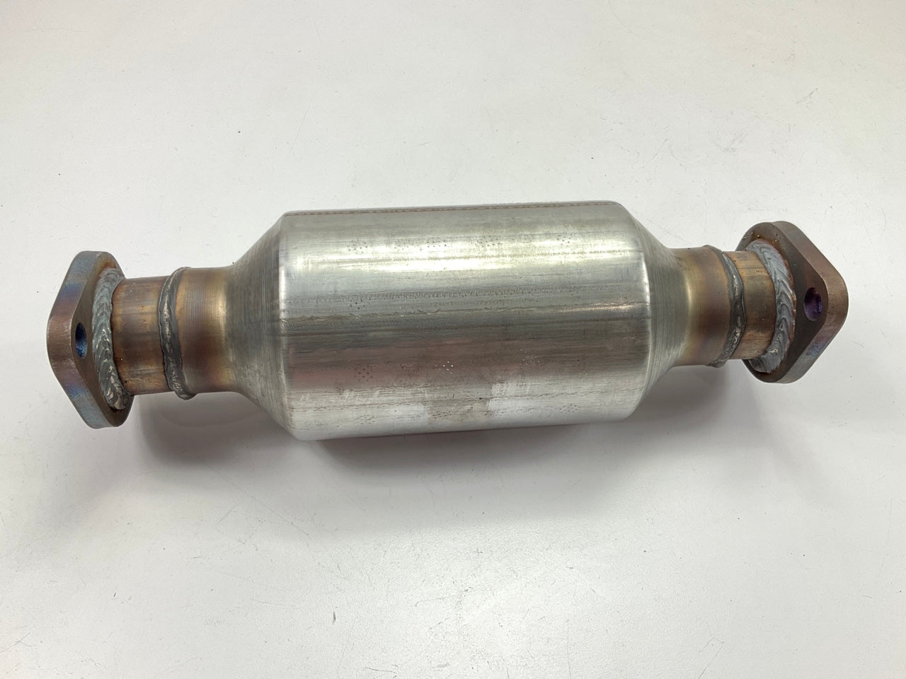 Magnaflow 23886 Rear Direct-fit Catalytic Converter