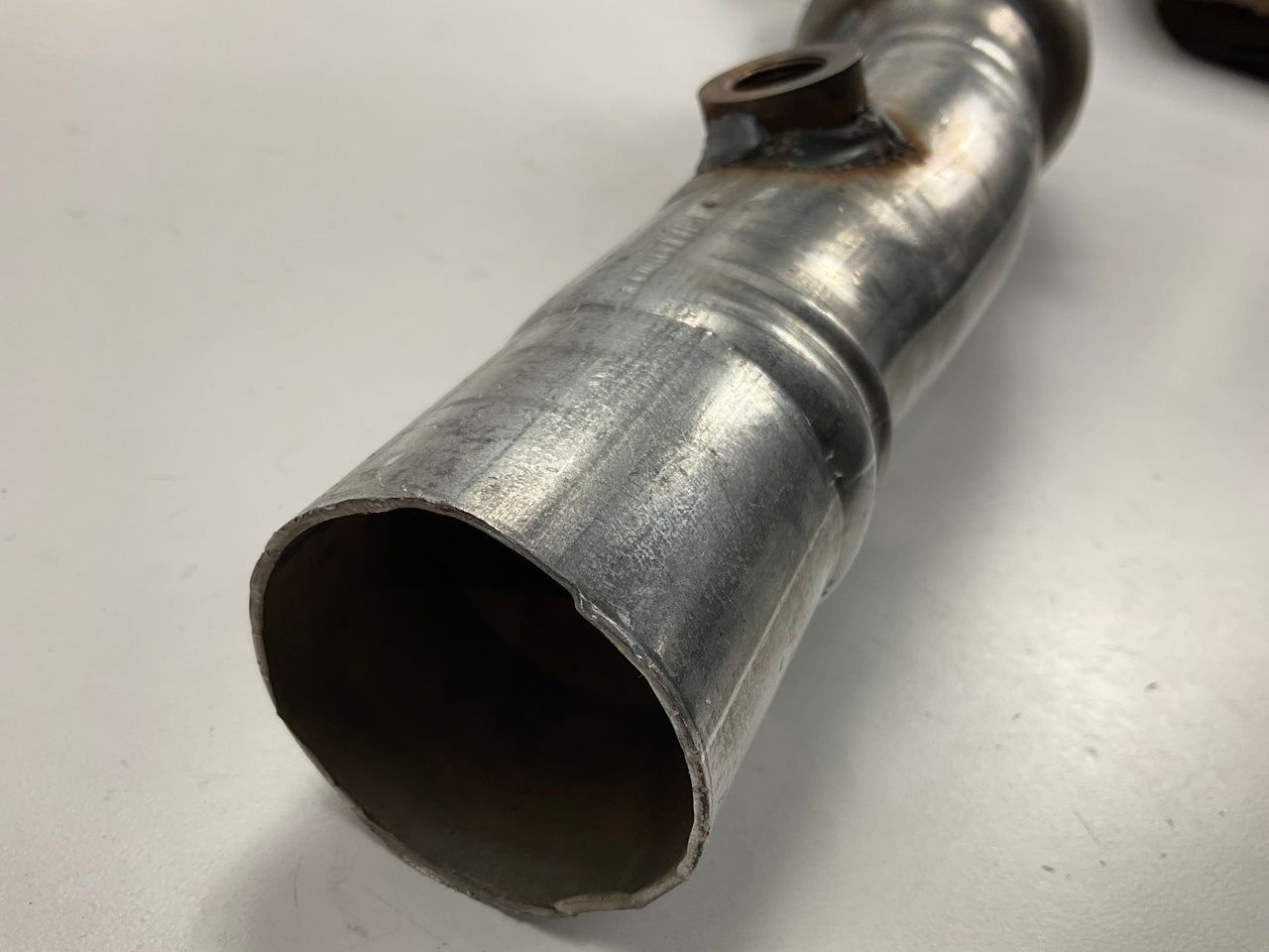 ONE SECTION ONLY AS SHOWN - Magnaflow 24064 Catalytic Converter 00-05 Celica