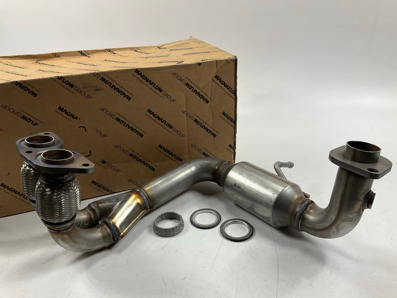 Magnaflow 24065 Direct Fit Catalytic Converter - 2000-2005 Toyota MR2 Spyder