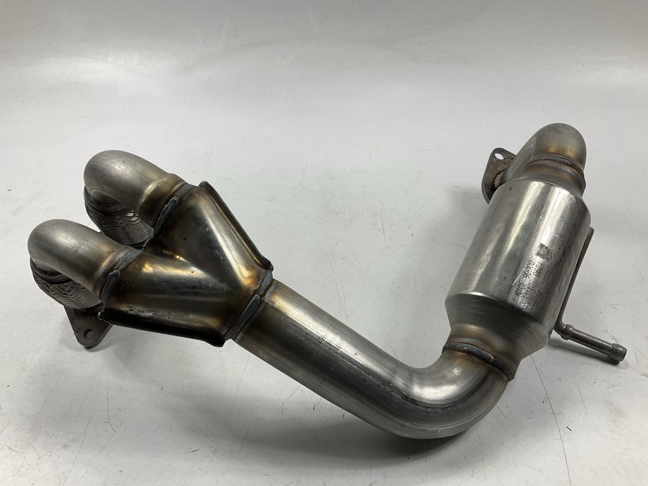 Magnaflow 24065 Direct Fit Catalytic Converter - 2000-2005 Toyota MR2 Spyder