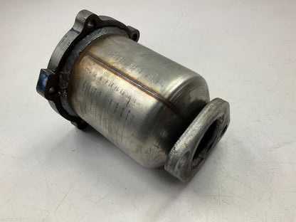Magnaflow 24172 Direct Fit FRONT Catalytic Converter For 2003-2006 Kia Sorento
