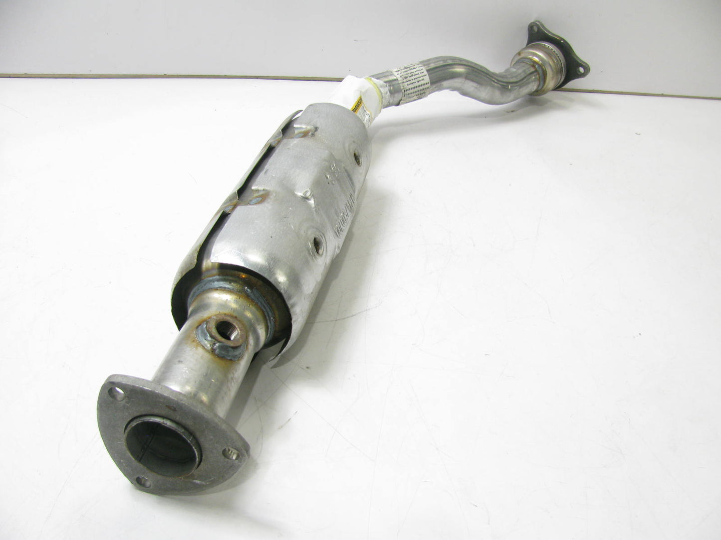 Magnaflow 24201 Direct Fit EPA Compliant Catalytic Converter