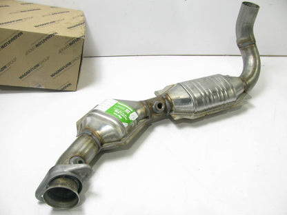 Magnaflow 24440 Direct-Fit LEFT Catalytic Converter - 2003-04 Expedition 4.6L V8