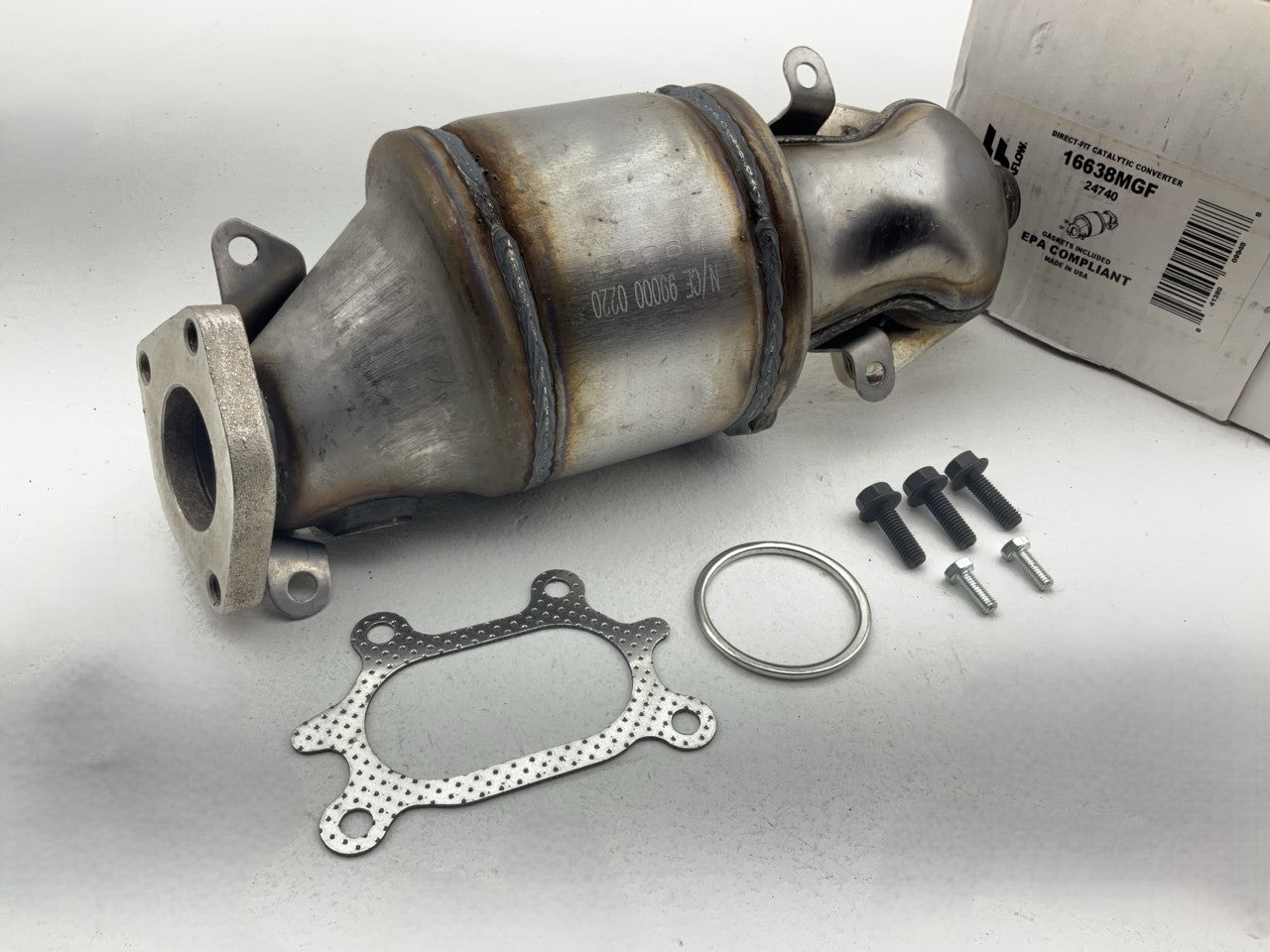 Magnaflow 24740 FRONT EPA Compliant Catalytic Converter,  Direct Fit, Type 2