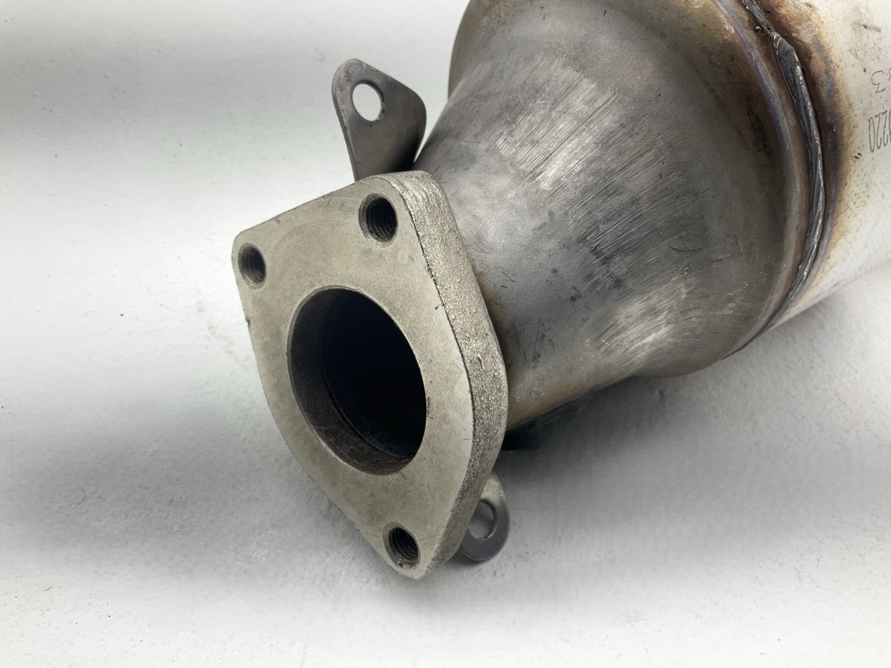 Magnaflow 24740 FRONT EPA Compliant Catalytic Converter,  Direct Fit, Type 2
