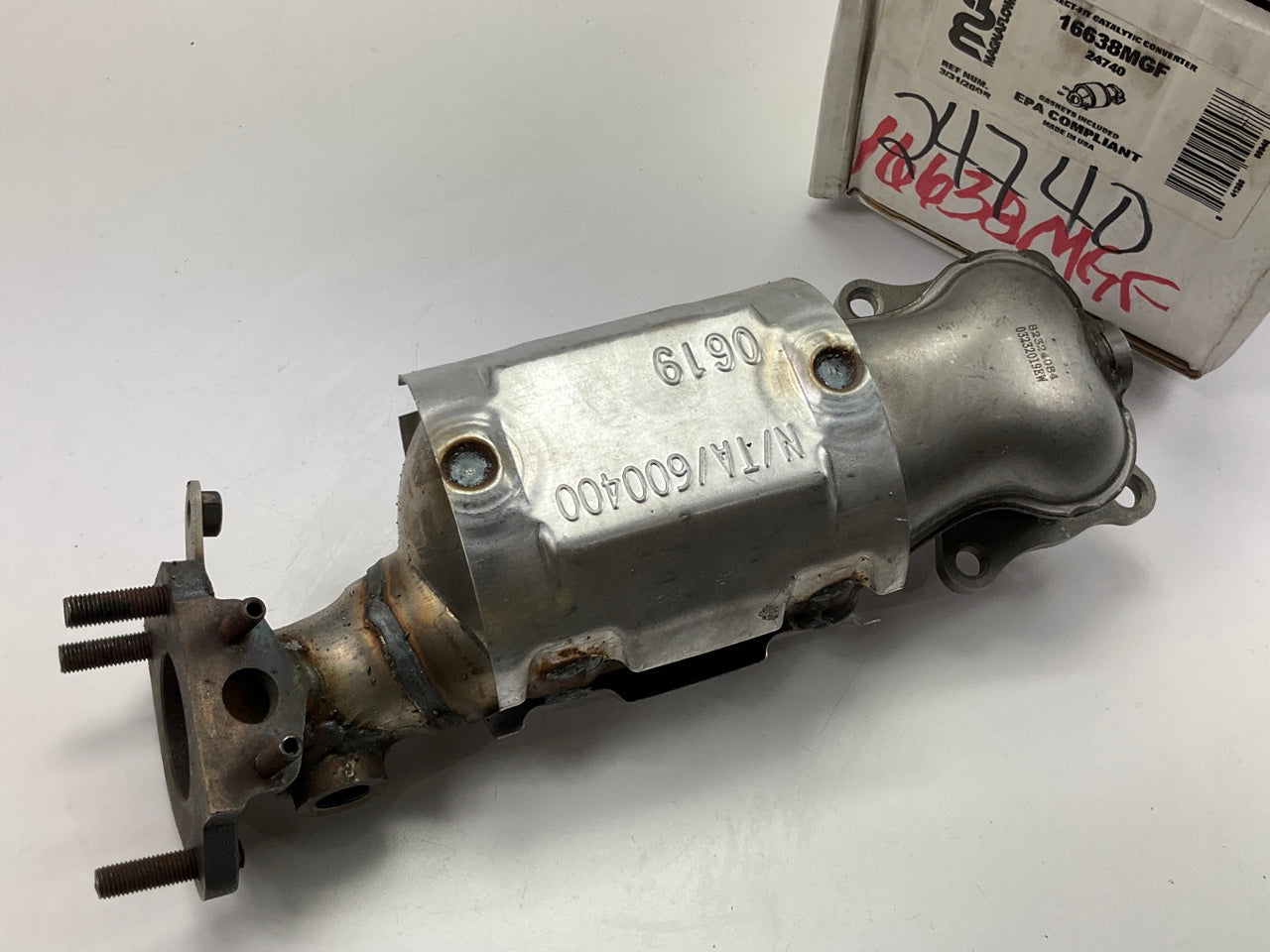 Magnaflow 24740 FRONT Direct Fit EPA Compliant Catalytic Converter