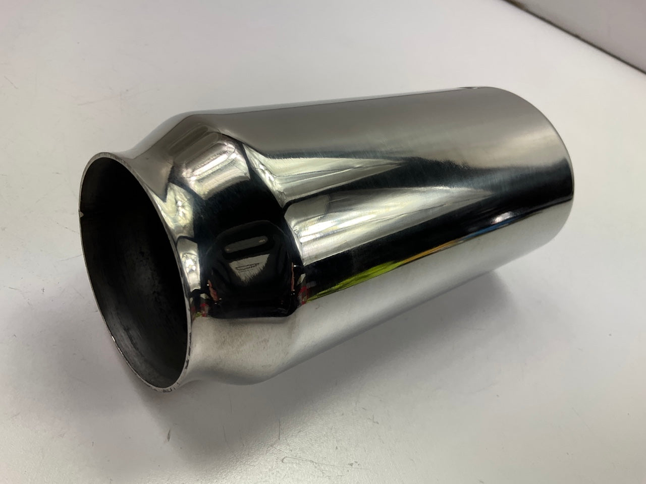 MagnaFlow 35131 Stainless 3 Inch Round Polished Exhaust Tip, 2.25'' ID, 7'' Long