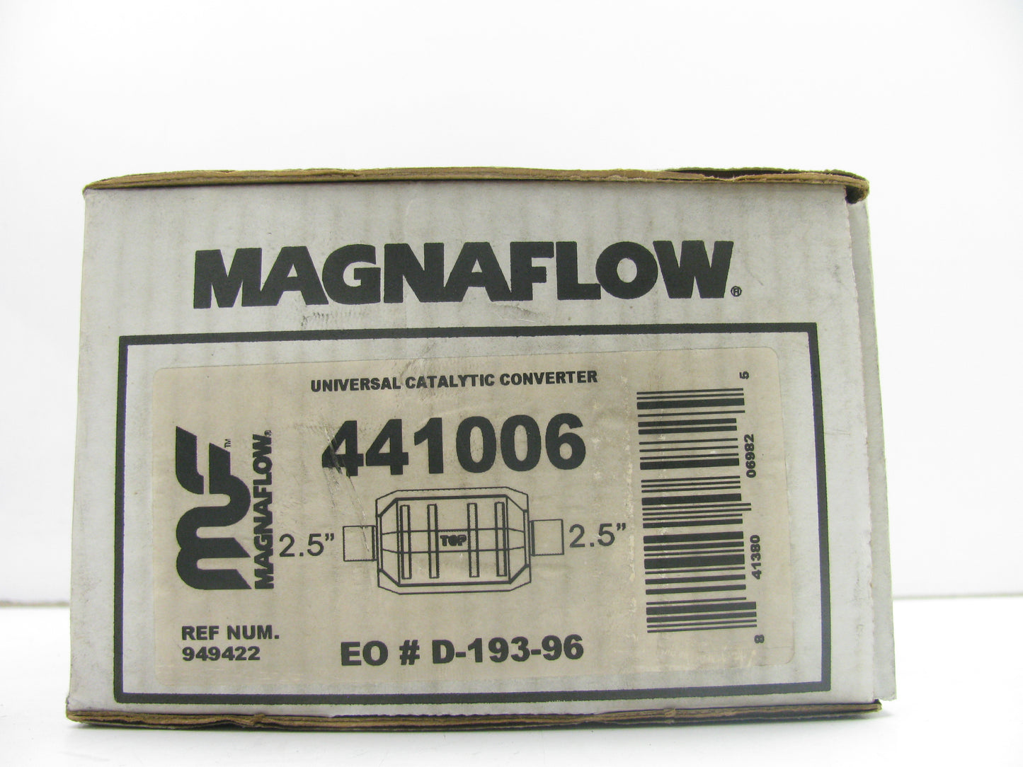 Magnaflow 441006 Universal Catalytic Converter - 2.5'' California CARB Compliant