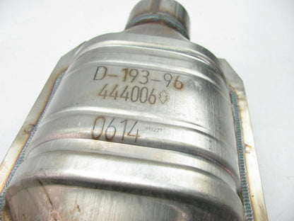 Magnaflow 444006 Universal Catalytic Converter - 2.5'' California CARB Compliant