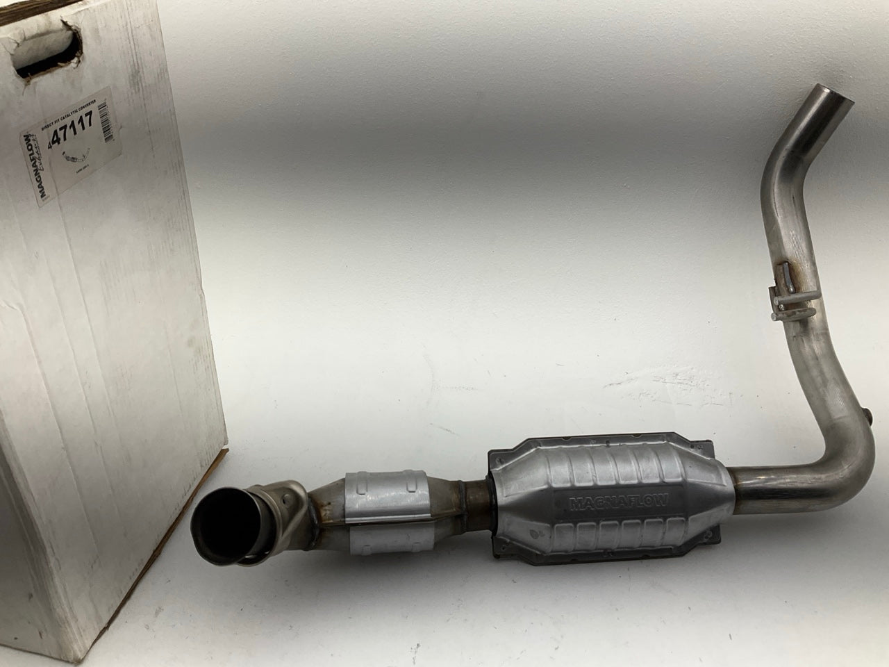 Small Dent See Photos - Magnaflow 447117 Left Catalytic Converter CARB Compliant