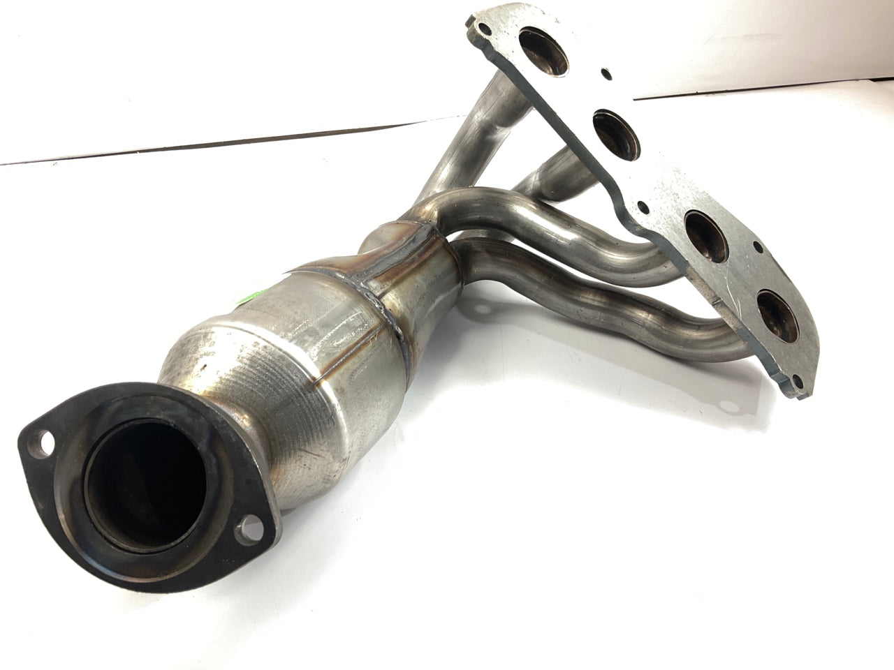Magnaflow 452803 Direct-Fit CARB Compliant Catalytic Converter Exhaust Manifold