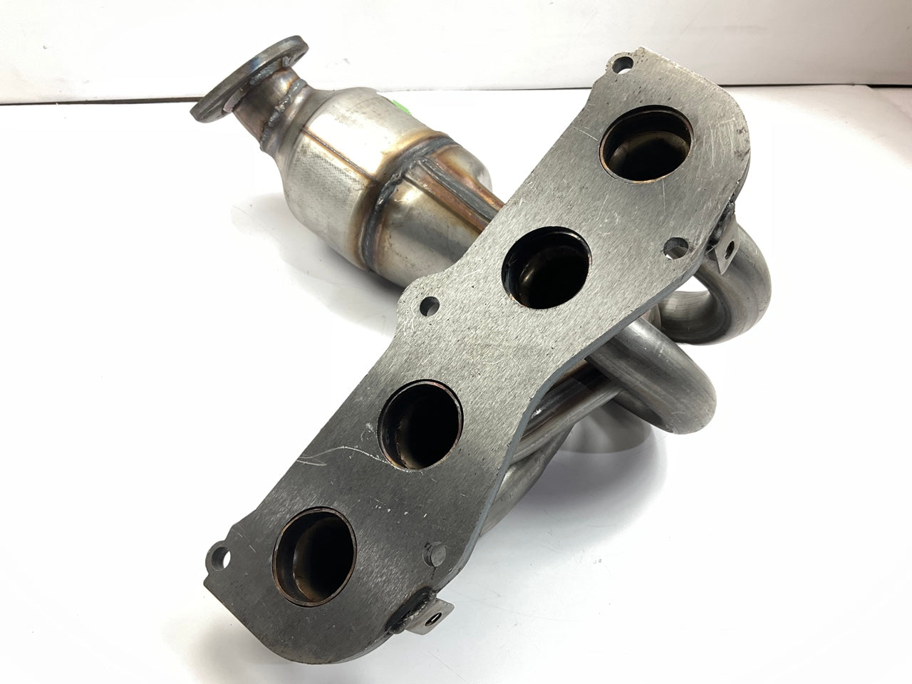 Magnaflow 452803 Direct-Fit CARB Compliant Catalytic Converter Exhaust Manifold