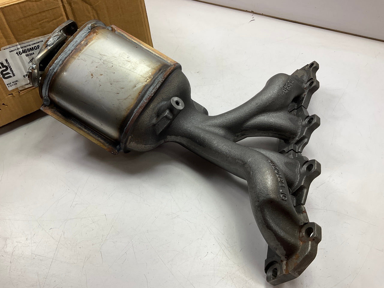 Magnaflow 50304 Direct Fit Catalytic Converter Exhaust Manifold 06-07 Pontiac G6