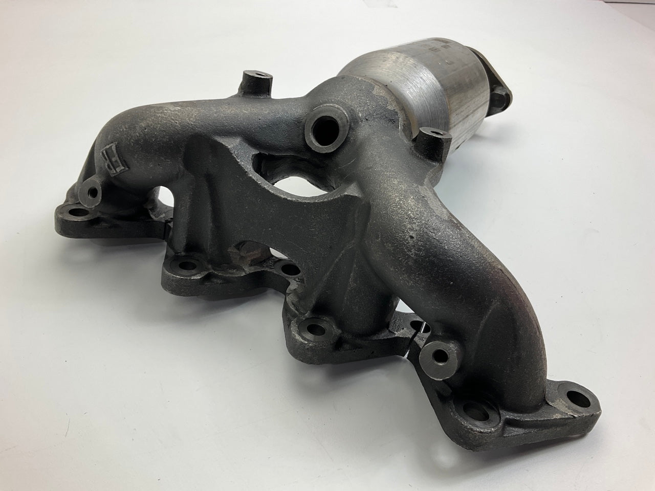 Magnaflow 50330 Catalytic Converter W/ Integrated Exhaust Manifold - EPA