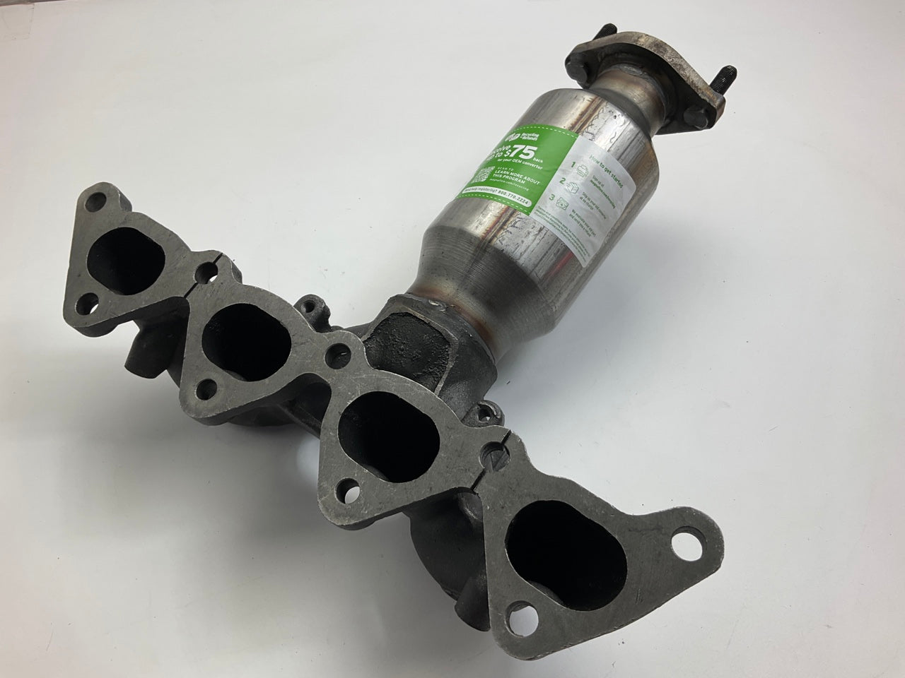 Magnaflow 50330 Catalytic Converter W/ Integrated Exhaust Manifold - EPA