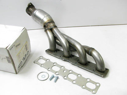 Magnaflow 50380 Left Direct Fit EPA Compliant Catalytic Converter & Manifold